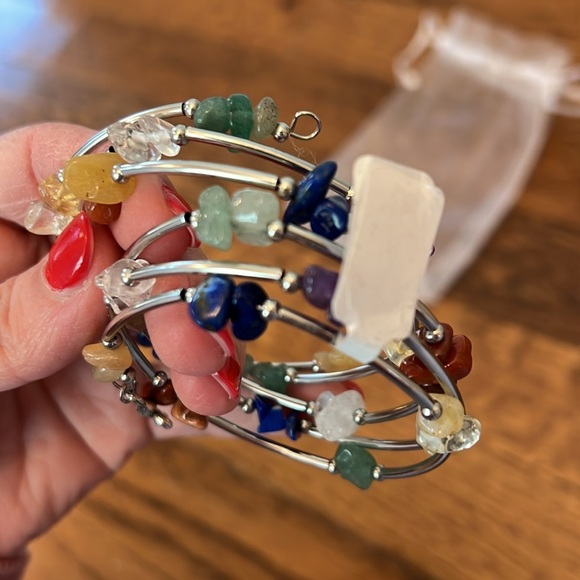 NWT GEMSTONE STRETCHY BRACELET - Picture 3 of 5